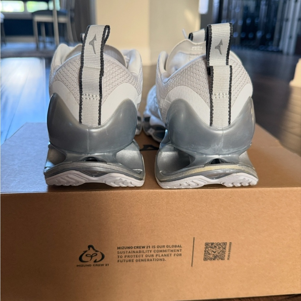 Mizuno Wave Prophecy 8 White Running Shoes - Picture 6 of 7